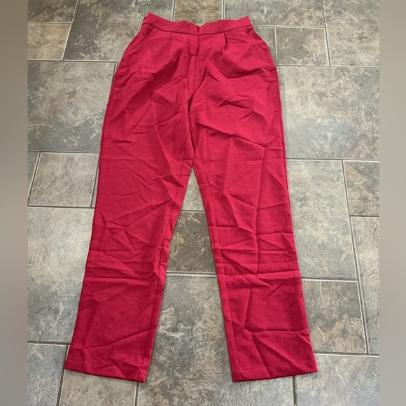 💥3/$30💥 Burgundy Red Straight-Leg Pants - Picture 1 of 3